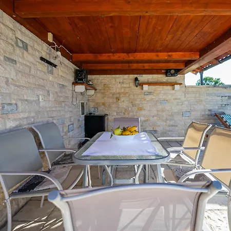 Maslina In Popovici - Haus Fuer 6 Personen *