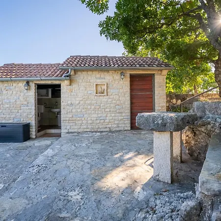Maslina In Popovici - Haus Fuer 6 Personen Vila