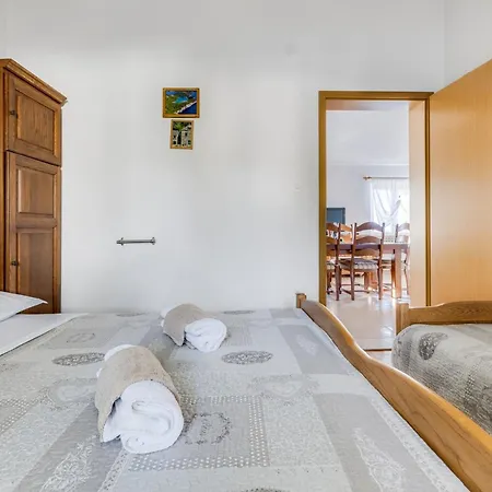Willa Maslina In Popovici - Haus Fuer 6 Personen