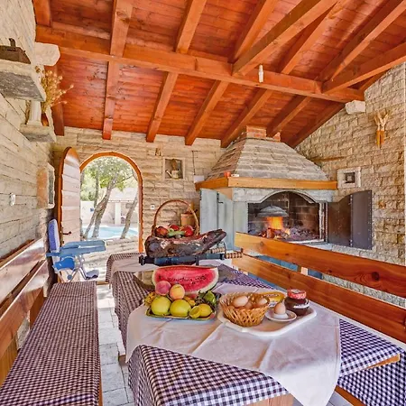 Maslina In Popovici * Benkovac